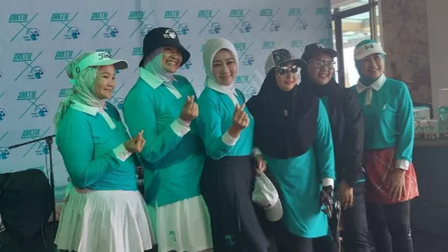 Brand Lokal Bandung Luncurkan Desain Hijab Khusus Golf - GenPI.co JABAR
