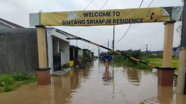 Hujan Seharian, Perumahan di Srimukti Bekasi Banjir - GenPI.co JABAR
