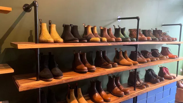 Keren, Sepatu Lokal Bandung ini Tembus Pasar Eropa dan Amerika - GenPI.co JABAR