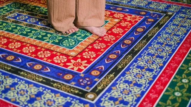Karpet Lokal Asal Bandung Ubah Sampah Fesyen jadi Produk Keren - GenPI.co JABAR