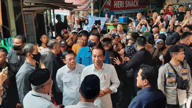 Presiden Jokowi Blusukan ke Pasar Tugu Depok: Harga Beras Belum Turun - GenPI.co JABAR