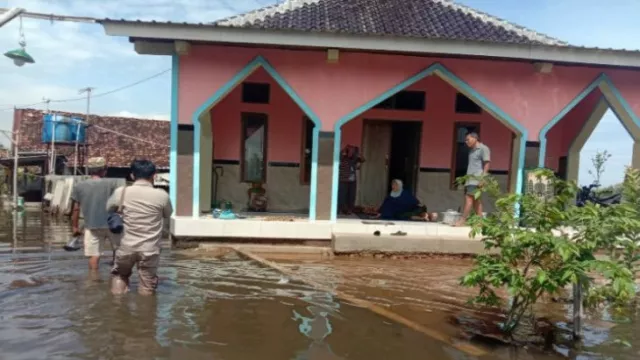 Banjir di Kota Pekalongan, 76 Warga Mengungsi - GenPI.co JATENG
