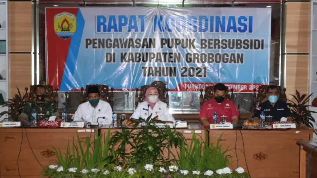 Pupuk Subsidi di Grobogan Bermasalah, Pemkab Dorong Distribusi - GenPI.co JATENG