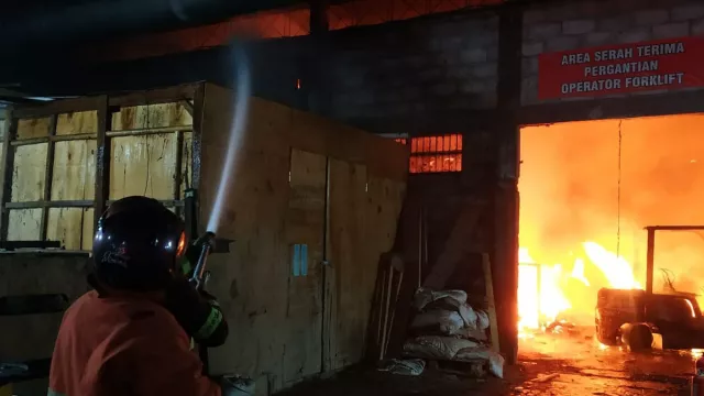 Kronologis Kebakaran di Magelang, Kerugian Rp 300 Juta - GenPI.co JATENG
