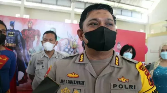 Polresta Surakarta Sterilisasi Gereja Jelang Natal, Doakan Aman - GenPI.co JATENG