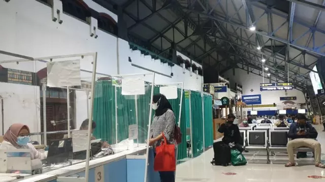 Layanan Tes PCR Hadir di Stasiun Tawang, Segini Harganya - GenPI.co JATENG