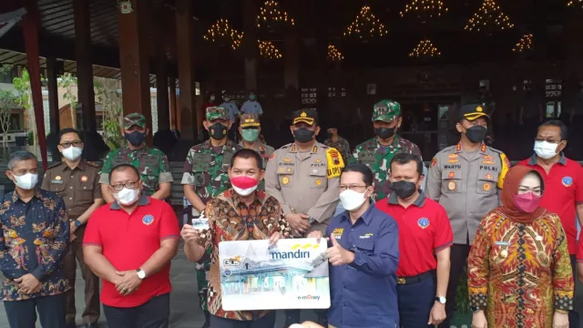 Pembayaran Bus BST Solo Makin Mudah dengan Layanan Ini - GenPI.co JATENG Pembayaran Bus BST Solo Makin Mudah dengan Layanan Ini - GenPI.co JATENG
