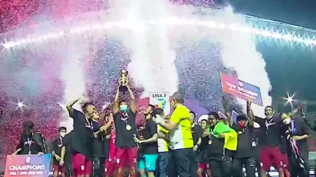 Selamat! Persis Solo Kampiun Liga 2 2021 - GenPI.co JATENG Selamat! Persis Solo Kampiun Liga 2 2021 - GenPI.co JATENG