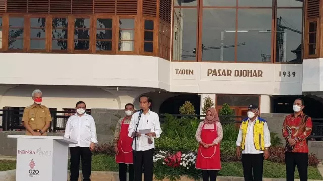 Resmikan Pasar Johar Semarang, Presiden Jokowi Beri Pesan Ini - GenPI.co JATENG