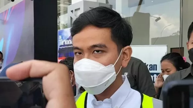 Wah! Namanya Moncer di Pilkada Jateng, Gibran: Saya Fokus di Solo - GenPI.co JATENG