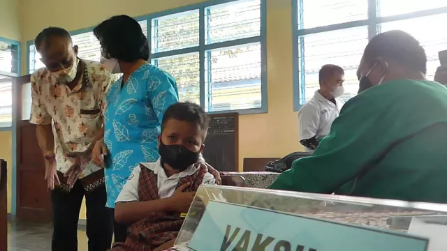 Vaksinasi Temanggung 74,23%, Pemkab Berharap PPKM Jadi Level 1 - GenPI.co JATENG