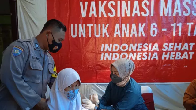 Binda Jateng Genjot Vaksinasi di 13 Daerah, Target 19.000 Orang - GenPI.co JATENG