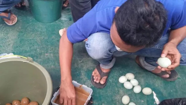 Bekal Wirausaha Saat Bebas, WBP Batang Dilatih Bikin Telur Asin - GenPI.co JATENG
