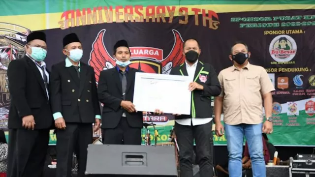 4.000 Bakul Mudik, Angkat Juliyatmono Jadi Bapak Bakso Nusantara - GenPI.co JATENG