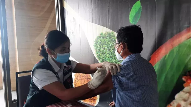 Warga Luar Kota Semarang Bisa Vaksin Booster, Ini Cara Daftarnya - GenPI.co JATENG