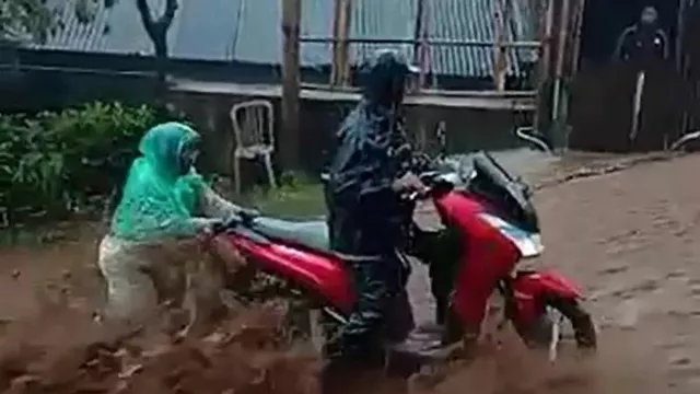 Banjir Bandang di Banjarnegara: Hambat Akses, Nihil Korban Jiwa - GenPI.co JATENG