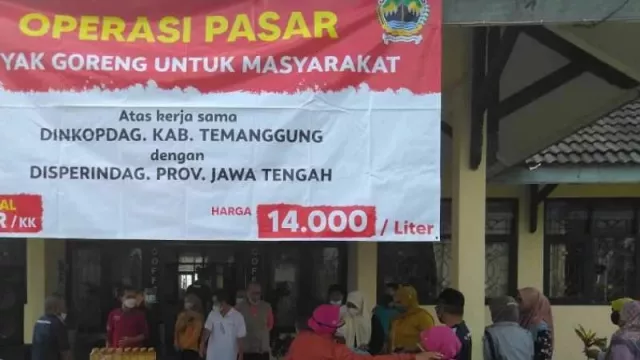 Waduh! Pemkab Temanggung Hentikan Operasi Pasar Minyak Goreng - GenPI.co JATENG
