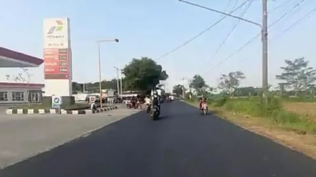 Jalan Exit Tol Warungasem Batang Kini Mulus - GenPI.co JATENG