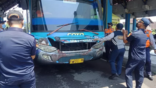 Dishub Kota Semarang Temukan Bus Tak Sesuai Kriteria Armada Mudik - GenPI.co JATENG