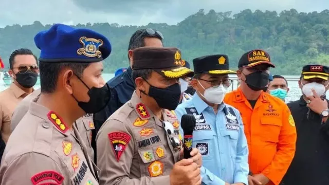 Kerugian Akibat Kebakaran di Dermaga Batre Cilacap Rp130 M - GenPI.co JATENG