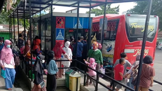 Perjalanan dari Solo ke Sragen! Ini Jadwal Rute dan Tarif Bus Trans Jateng - GenPI.co JATENG