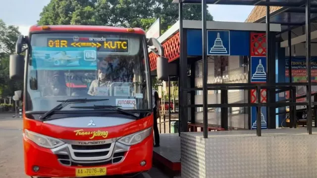 Keliling Jawa Tengah Mudah! Ini Jadwal Rute dan Tarif Bus Trans Jateng - GenPI.co JATENG