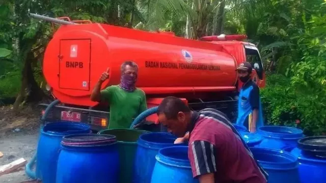 Antisipasi Kekeringan, BPBD Cilacap Bagikan 14 Tandon Air ke Desa - GenPI.co JATENG