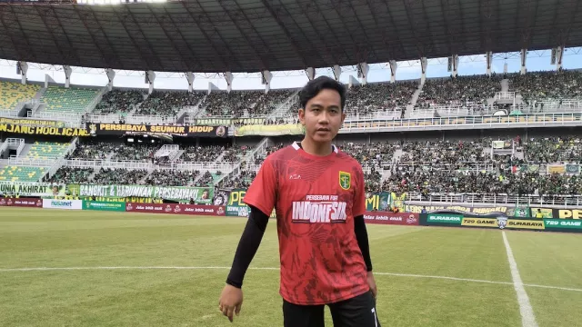 Di Depan Suporter Persis dan Persebaya, Gibran Bilang Begini - GenPI.co JATENG