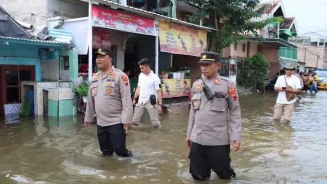 Banjir Rob Rendam Ratusan Rumah di Demak - GenPI.co JATENG