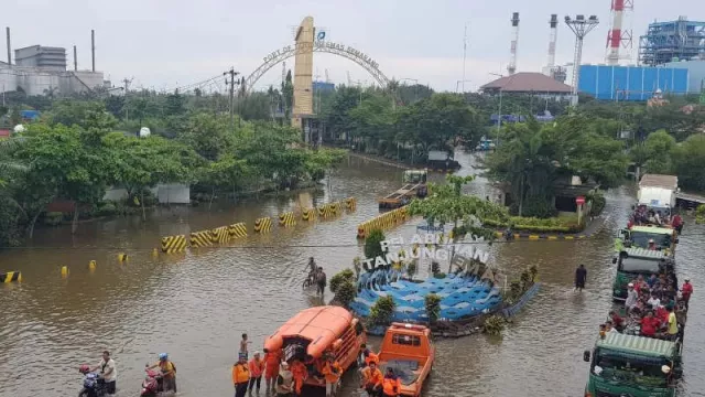 Terdampak Banjir Rob di Semarang, Eksportir Dipermudah Soal Ini - GenPI.co JATENG