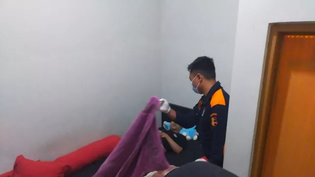Mahasiswa Semarang Meninggal di Indekos, Polisi Temukan Kondom - GenPI.co JATENG