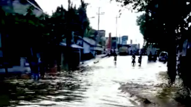 Diguyur Hujan Semalam, Pati Diterjang Banjir Bandang - GenPI.co JATENG