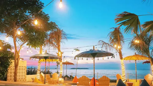 5 Rekomendasi Hotel di Jepara dengan Pemandangan Pantai - GenPI.co JATENG
