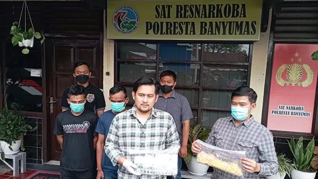 Polresta Banyumas Tangkap Pengedar Obat Terlarang Asal Aceh, Ternyata Modusnya - GenPI.co JATENG