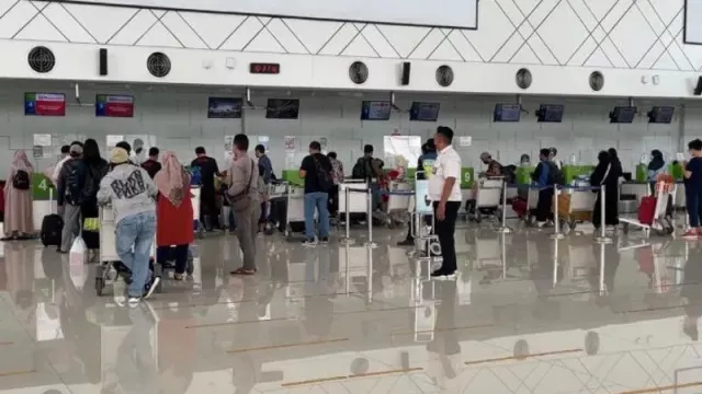 Syarat Terbaru Naik Pesawat Mulai 29 Agustus, Penumpang Wajib Vaksin Booster - GenPI.co JATENG