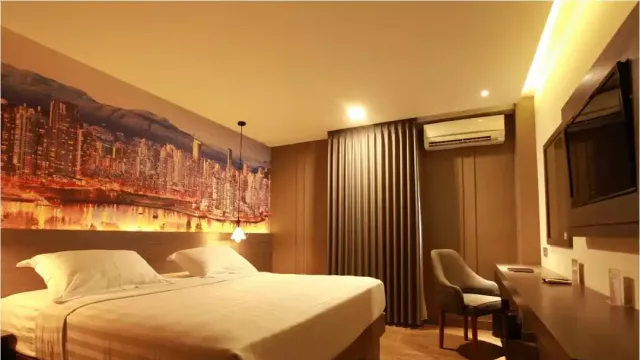 5 Rekomendasi Hotel di Tegal, Tarif Promo Mulai Rp 300.000 - GenPI.co JATENG