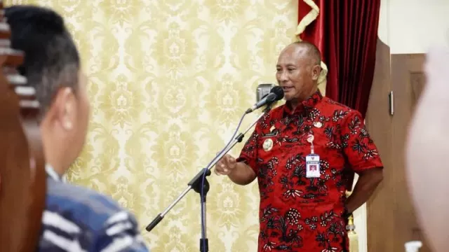 Penjabat Bupati Pati Ingatkan Camat dan Kades Soal Kasus Pemotongan BLT di Blora: Jangan Sampai Terjadi! - GenPI.co JATENG