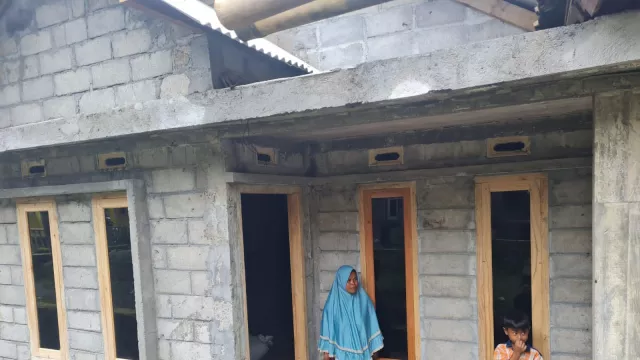 Alhamdulillah, 28 Warga Ngepanrejo Magelang Dapat Bantuan Rumah Layak Huni dari Ganjar - GenPI.co JATENG