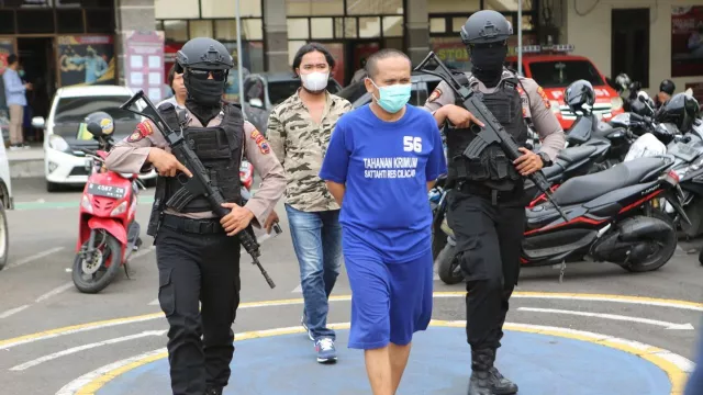Janjikan Jadi Anggota Polri, Polisi Gadungan di Cilacap Ditangkap - GenPI.co JATENG