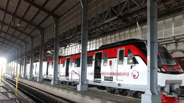 Harga Tiket Hanya Rp 4.000! Ini Jadwal Railbus Batara Kresna Terbaru - GenPI.co JATENG
