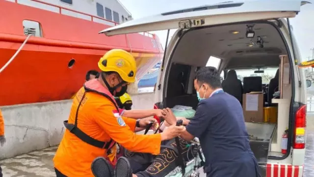 Alami Sakit, Kru Kapal Pesiar Tujuan Australia Dievakuasi di Semarang - GenPI.co JATENG