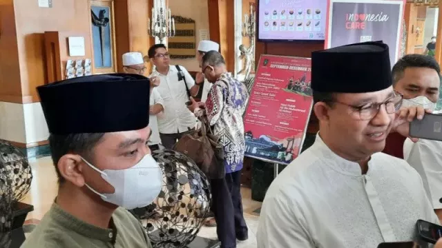 Anies Sarapan Bareng Gibran di Solo, Bahas Pilgub DKI Jakarta? - GenPI.co JATENG