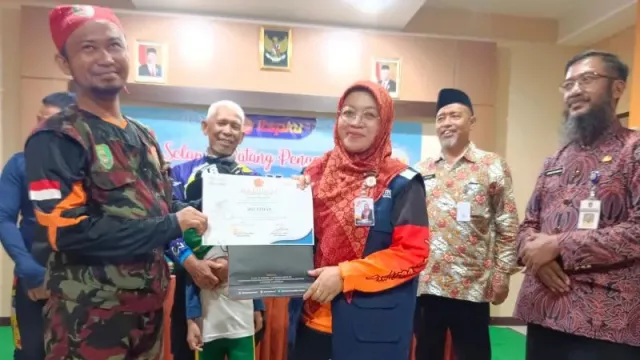 Ramaikan Muktamar, 8 Pesepeda Gowes dari Kalimantan ke Solo - GenPI.co JATENG