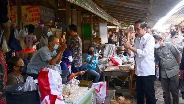 Hadiri Munas Hipmi di Solo, Jokowi Ingatkan Menteri Hati-Hati Bikin Kebijakan - GenPI.co JATENG