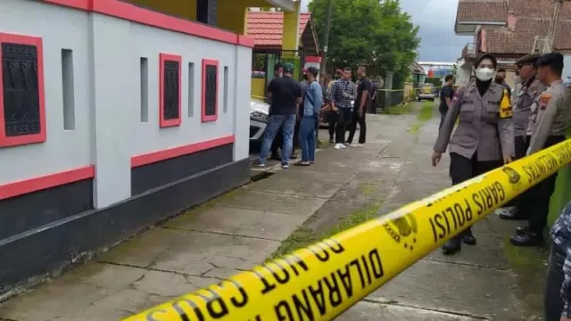 Gempar! 1 Keluarga di Magelang Ditemukan Tewas di Dalam Rumah - GenPI.co JATENG