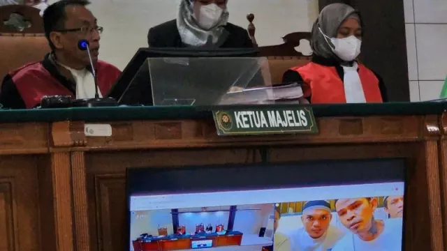 4 Terdakwa Pelaku Percobaan Pembunuhan Istri TNI di Semarang Mulai Disidang - GenPI.co JATENG