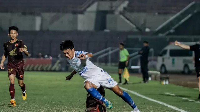 Kalah dari PSM Makassar, Pelatih PSIS Semarang Sebut Ini Alasannya - GenPI.co JATENG
