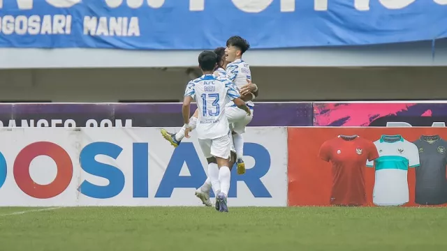 Tak Dapat Izin, Laga PSIS Semarang Vs Persebaya Surabaya Ditunda - GenPI.co JATENG Tak Dapat Izin, Laga PSIS Semarang Vs Persebaya Surabaya Ditunda - GenPI.co JATENG