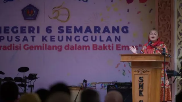 PKL di Kota Semarang Makin Menjamur, Mbak Ita Instruksikan Ini - GenPI.co JATENG