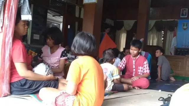 Alhamdulillah, Warga Solo yang Ngungsi Gegara Banjir Sudah Kembali ke Rumah - GenPI.co JATENG